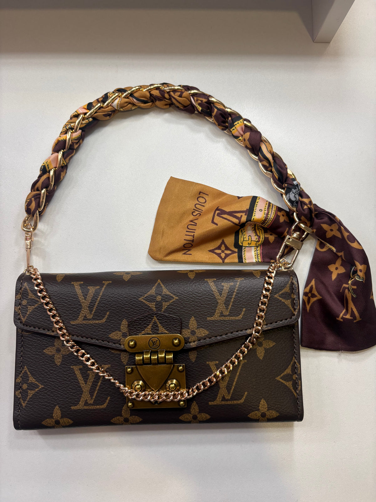luxe phone case + mini purse