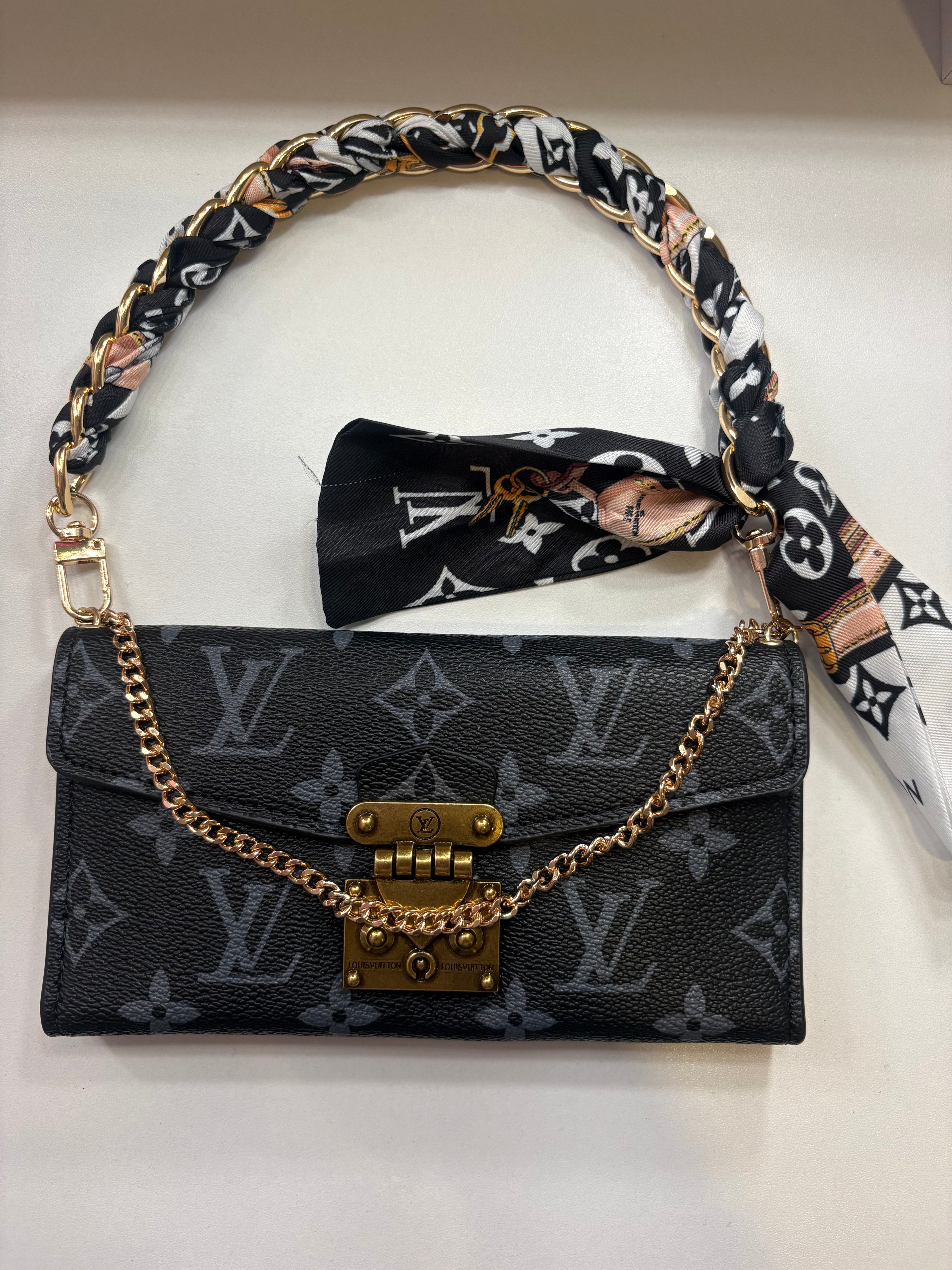 luxe phone case + mini purse
