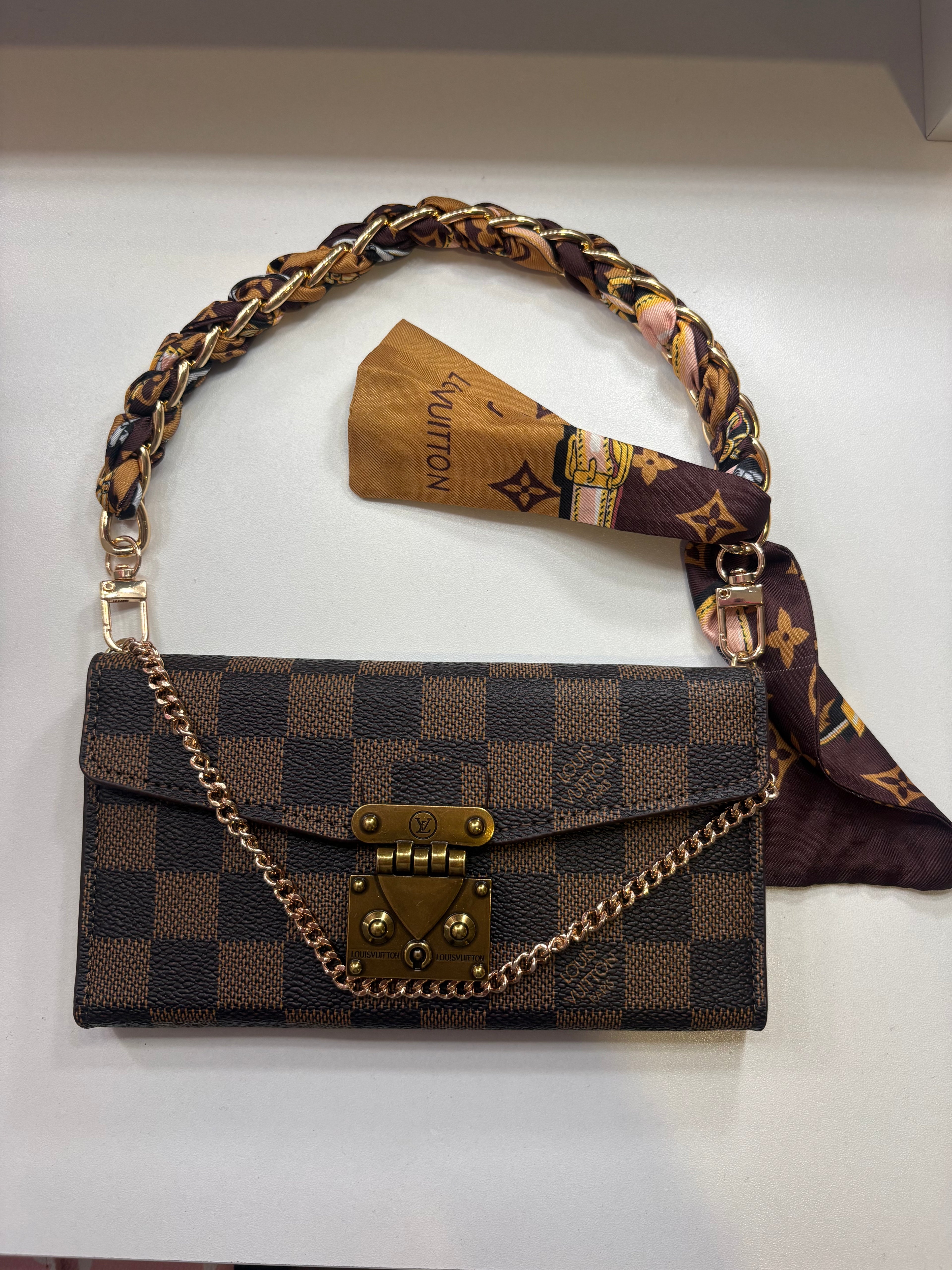 luxe phone case + mini purse